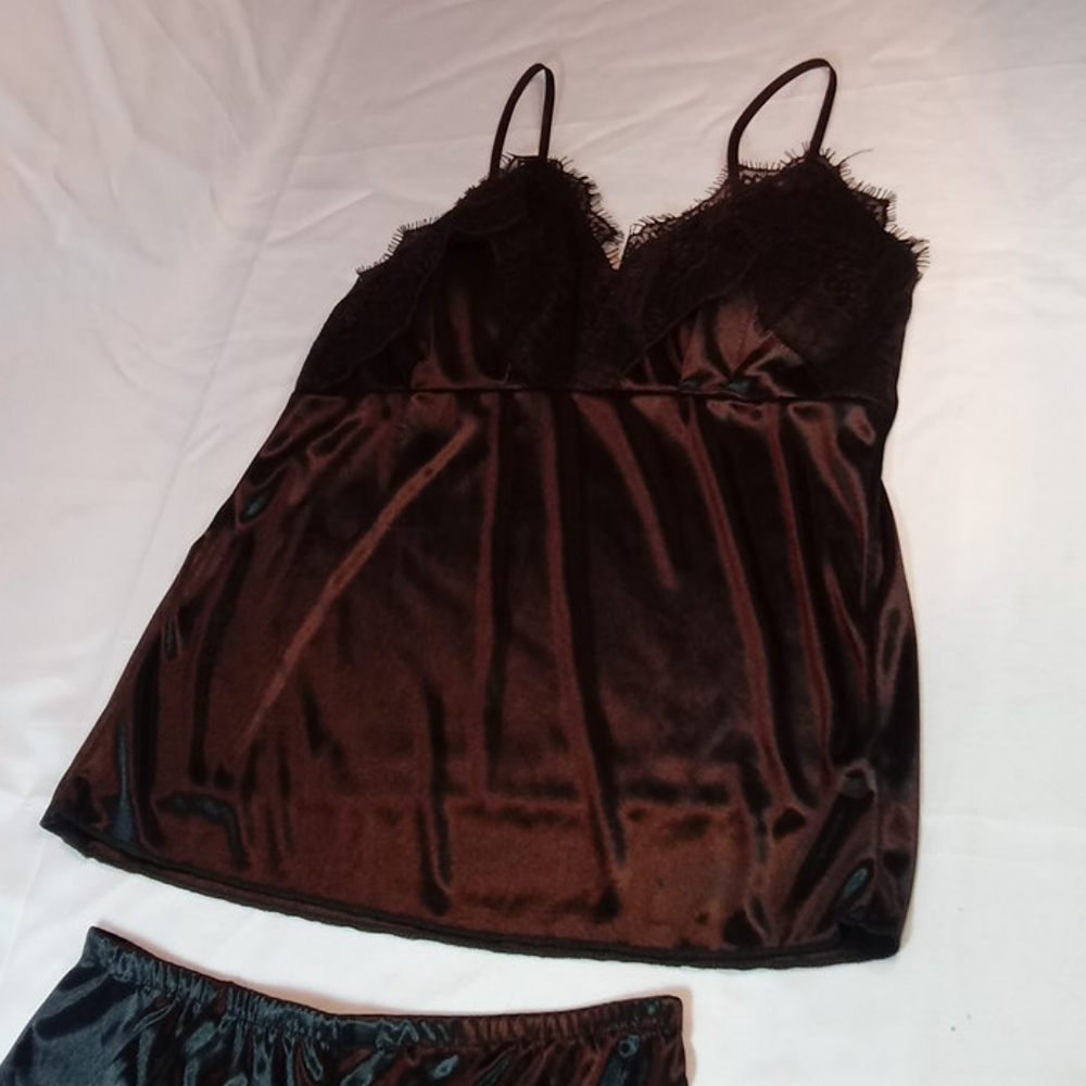 Lovely's Collection - Picture 3 of 6